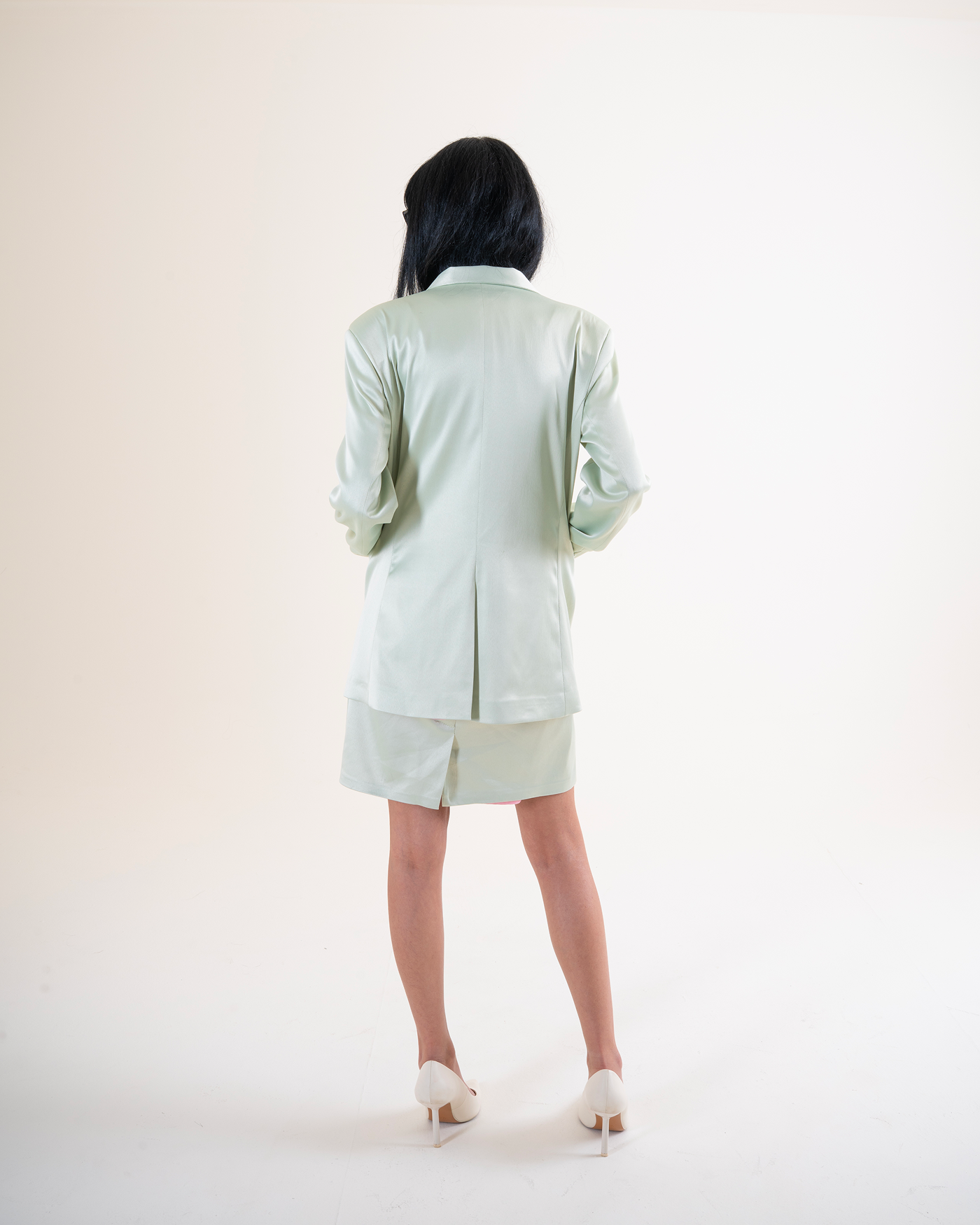 THE UNDERNEATH SKIRT